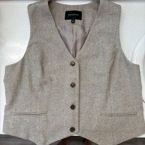 Banana Republic Women's Wool Vest - Size 18